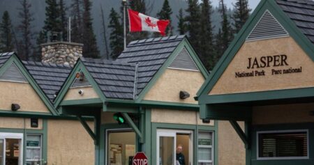 Wildfire-ravaged Jasper prepares for diminished summer tourism 1 year later