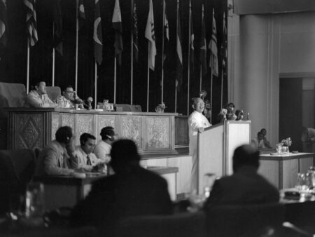 The global economy is in turmoil. Now is the time to build a new order