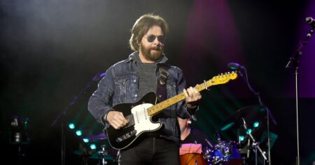 Brooks and Dunn’s Ronnie Dunn Sparks Fan Concern After Walking Off Stage Mid-Encore