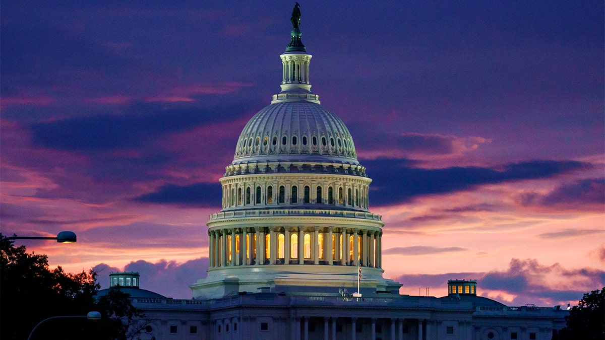 US capitol at twilight