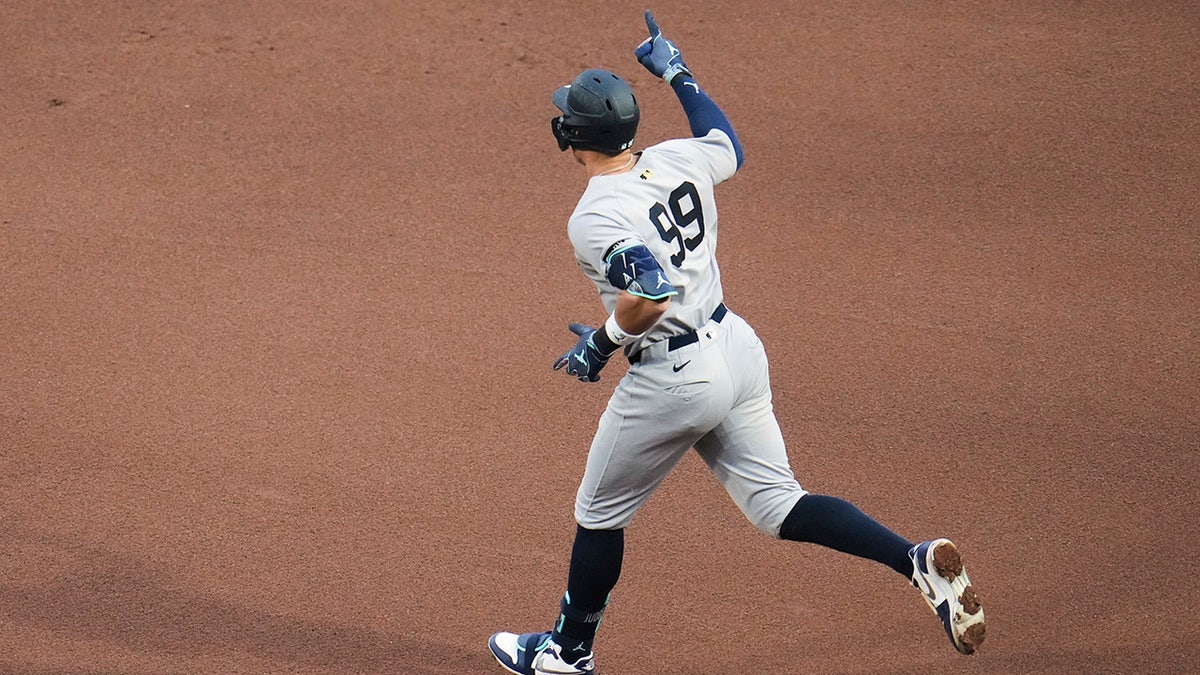 Aaron Judge celebrates