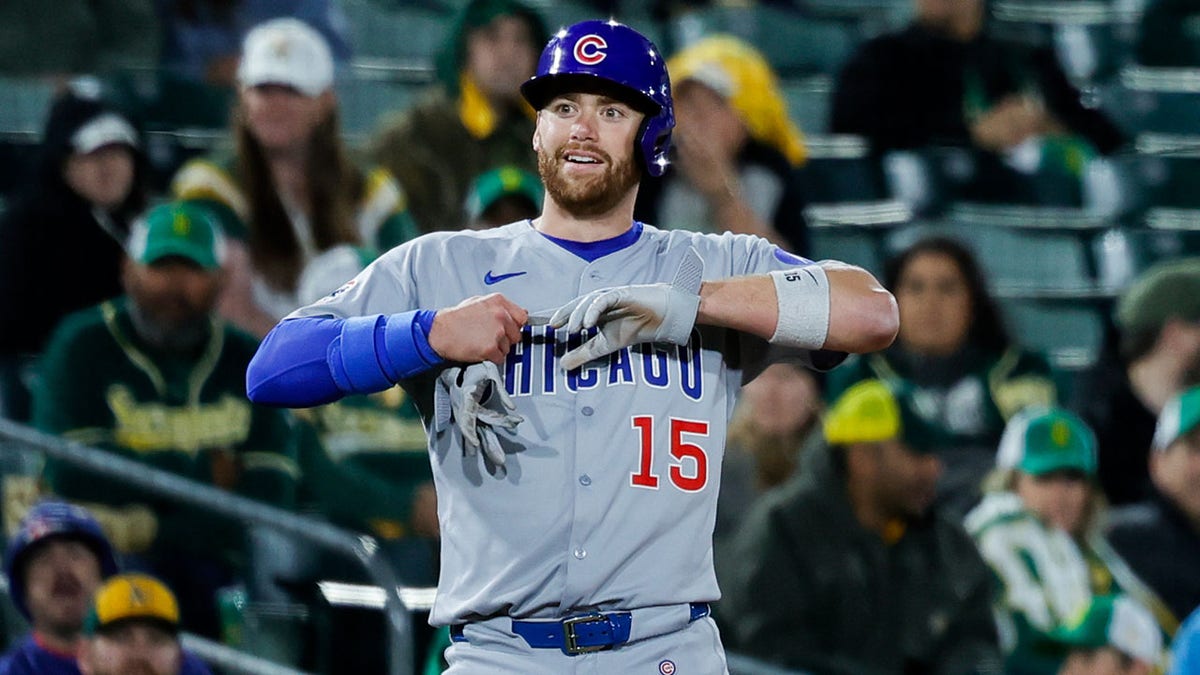Carson Kelly reacts