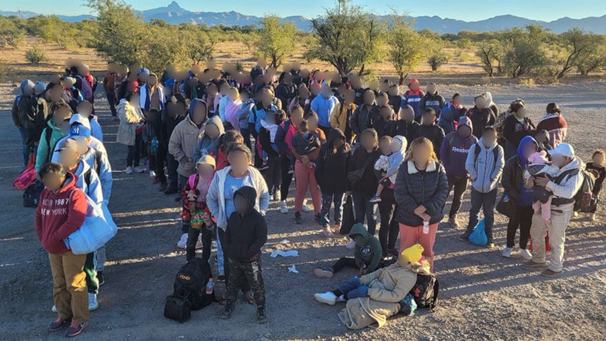 migrants in desert