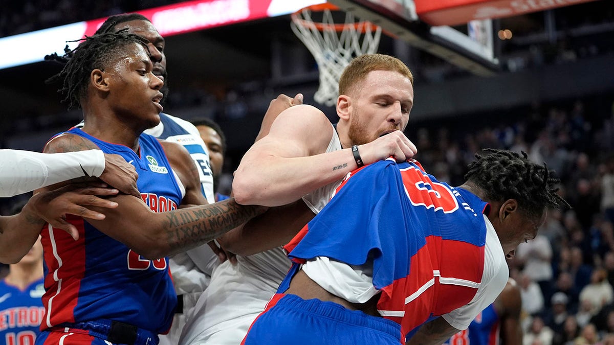 Minnesota Timberwolves and Detroit Pistons