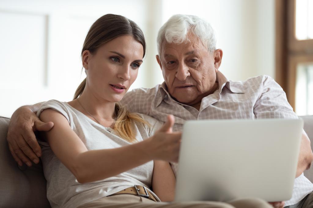 Dear Abby: My rich dad gives money to every sibling except me