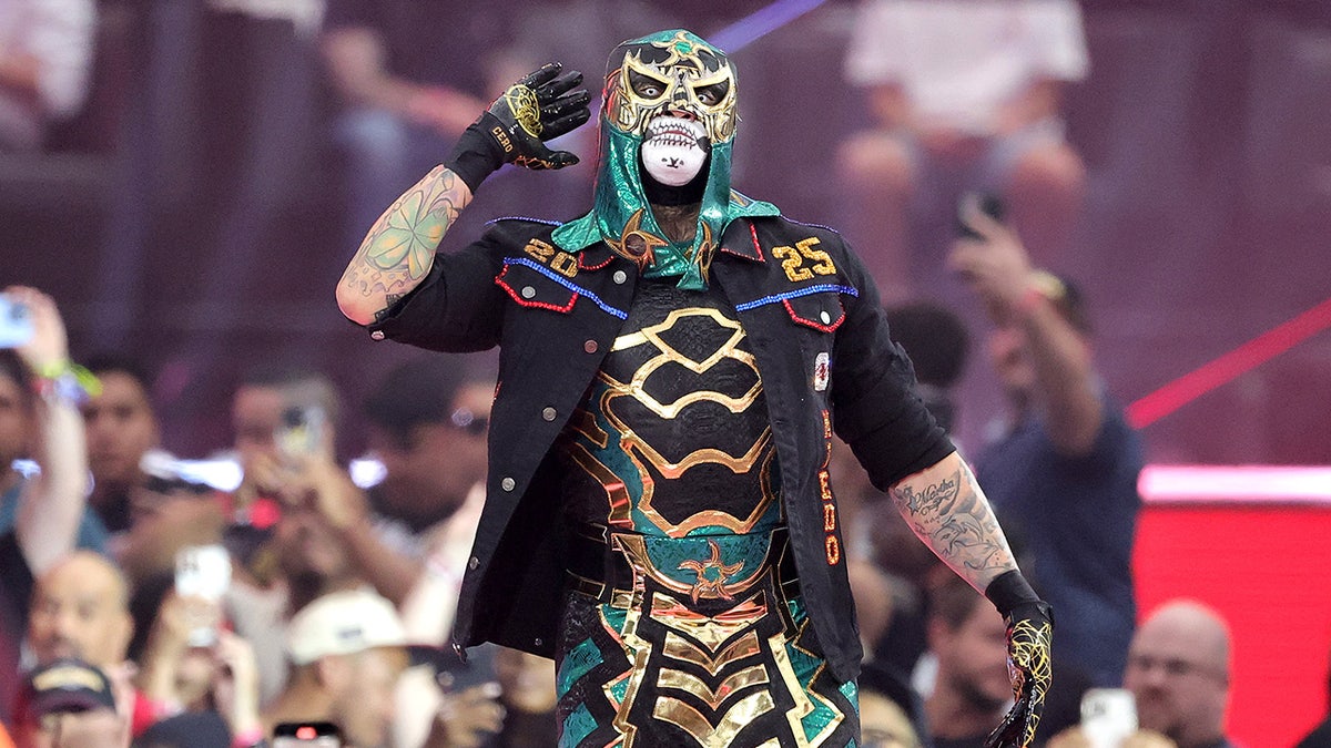 Penta plays to the crowd