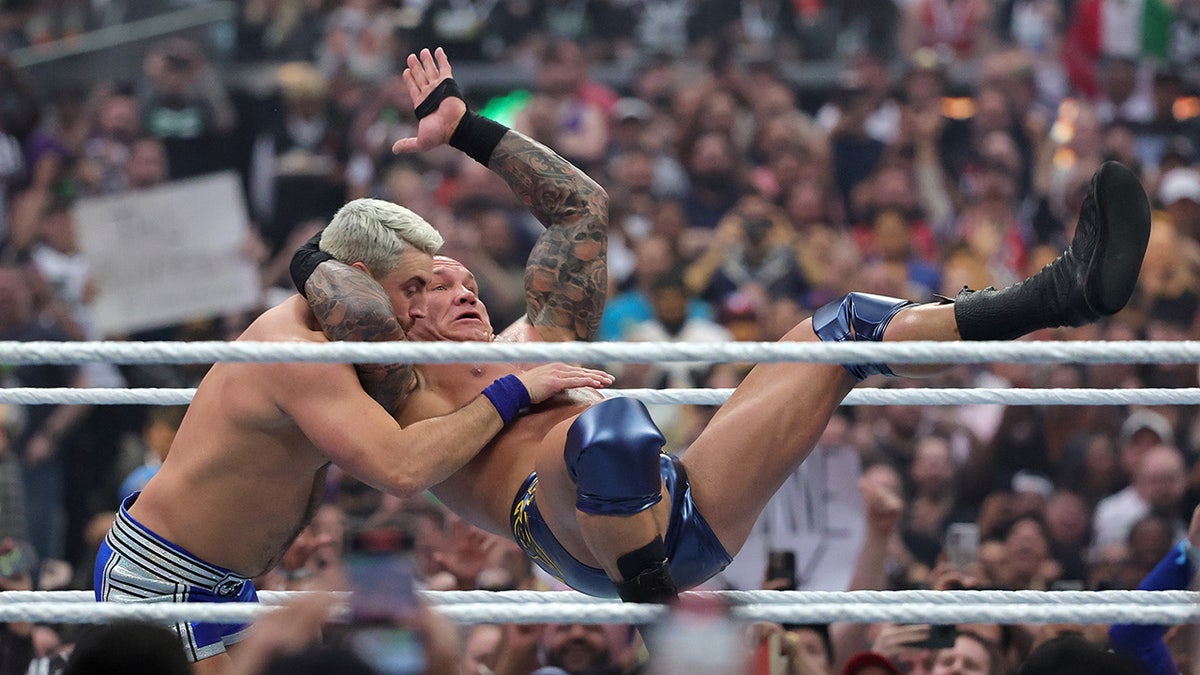 Randy Orton RKOs Joe Hendry