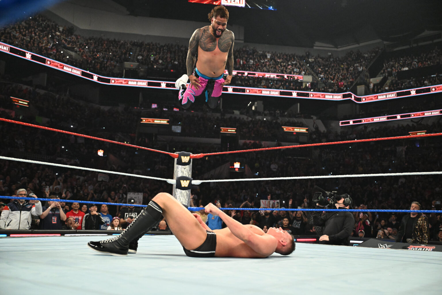Jey Uso Finally Wins WWE World Heavyweight Championship