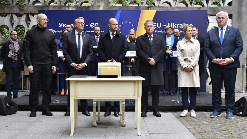 Ukraine's allies endorse special tribunal to prosecute Vladimir Putin