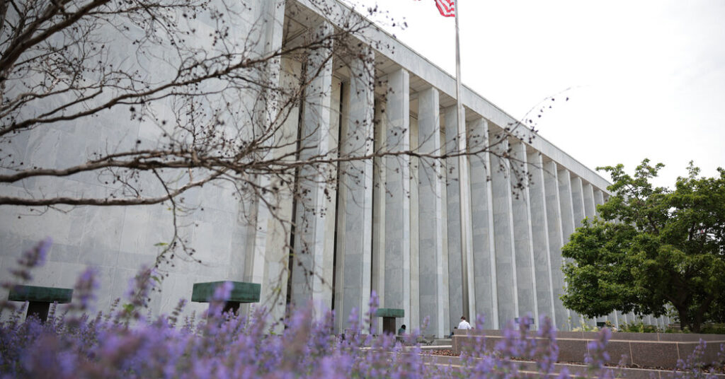 Trump Installs Top Justice Dept. Official at Library of Congress, Prompting a Standoff