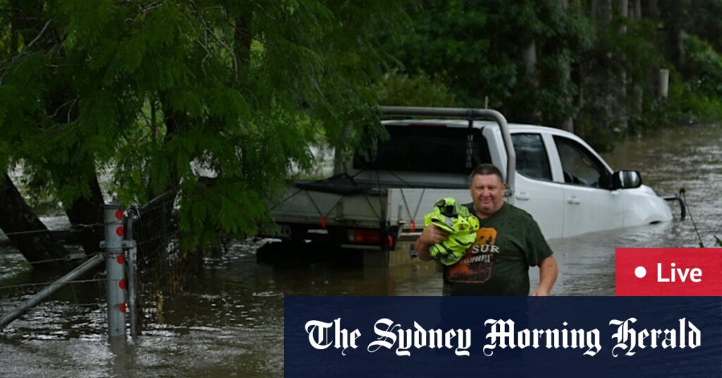 Taree, Mid North Coast, Hunter region rainfall continues; NSW SES evaucation orders grow; Manning, Macleay River levels rise; Sydney weather to worsen