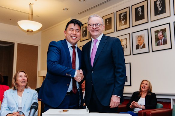 Labor member for Banks Zhi Soon with PM Anthony Albanese.