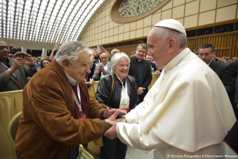 Mujica meets with Pope Francis