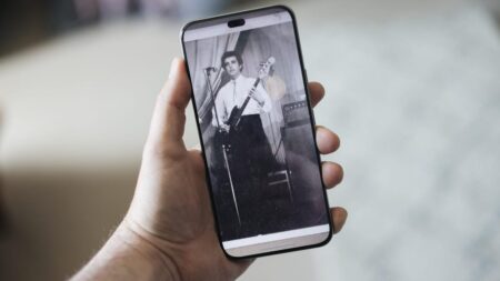 This Phone Brought My Dad Back to Life and I Don’t Know How to Feel