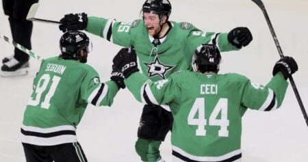 Harley scores power-play goal in OT as Stars beat Jets 2-1 to win series