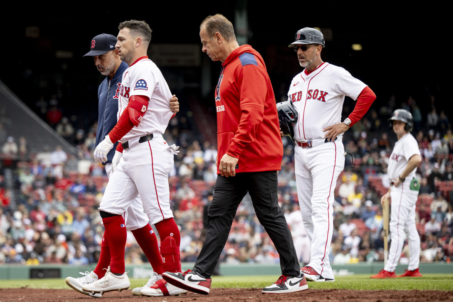 Red Sox Manager Gives ‘Worrisome’ Update on Third Basemans Injury