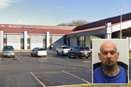 Mother shoots convicted child molester as he tried to rape 12-year-old daughter at hotel: reports