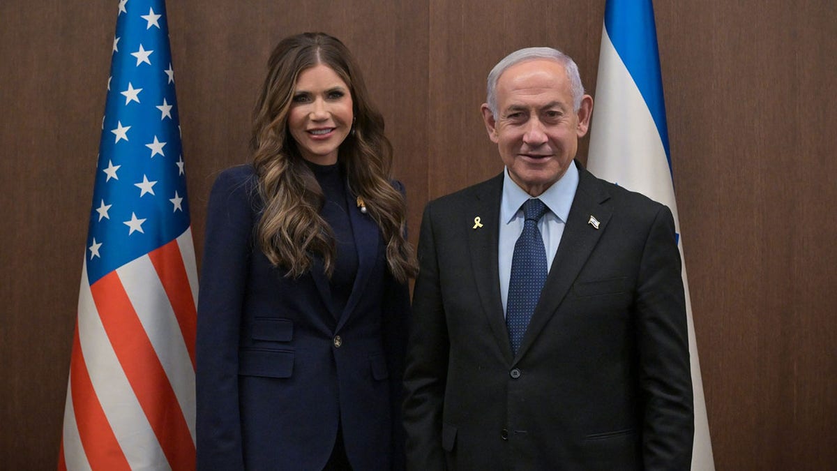Secretary of Homeland Security, Kristi Noem and Israeli Prime Minister Benjamin Netanyahu meet.
