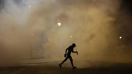 Hundreds arrested as clashes continue around PSG's league victory