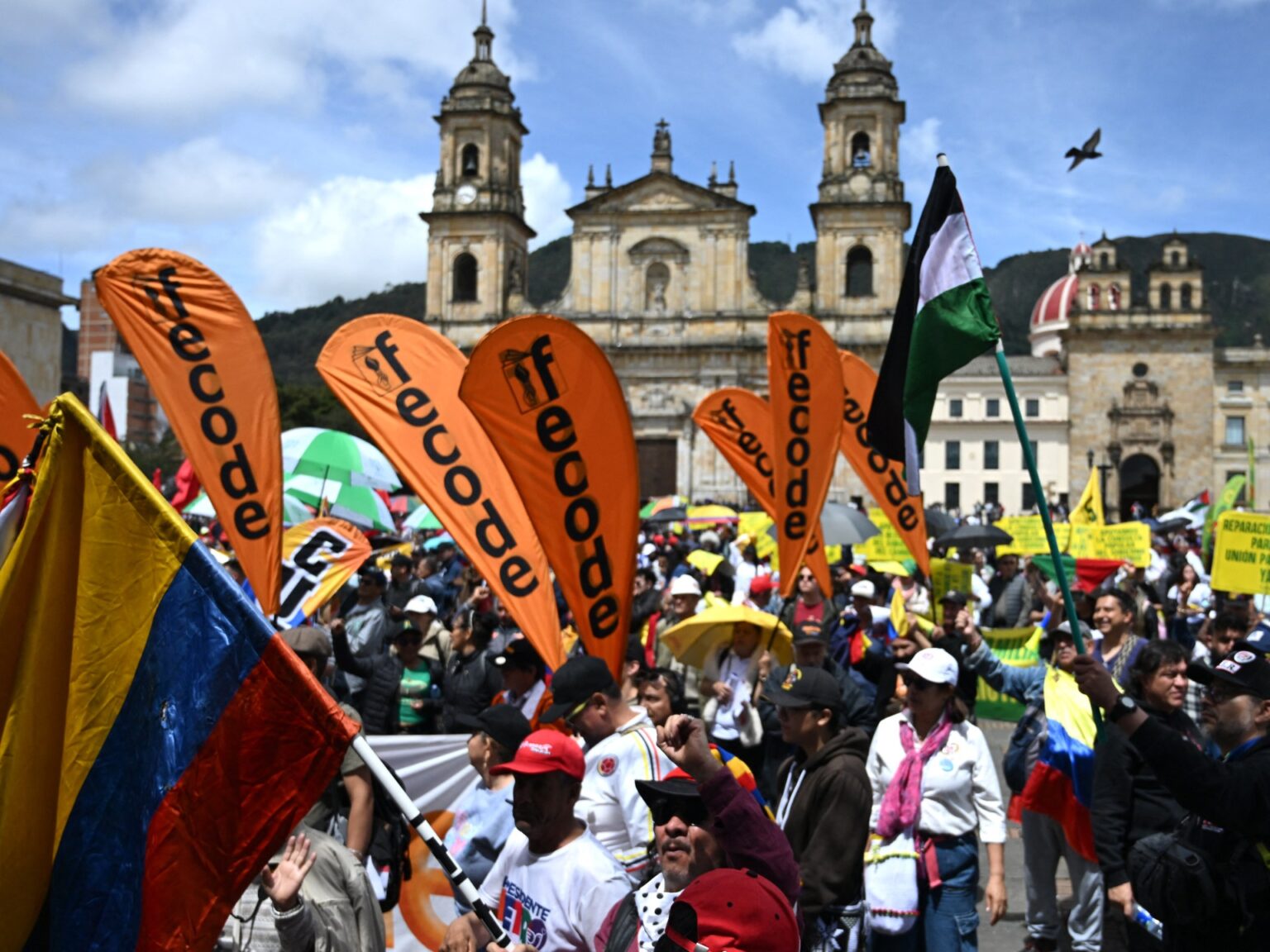 Large protests in Colombia in support of President Petro’s labour reforms
