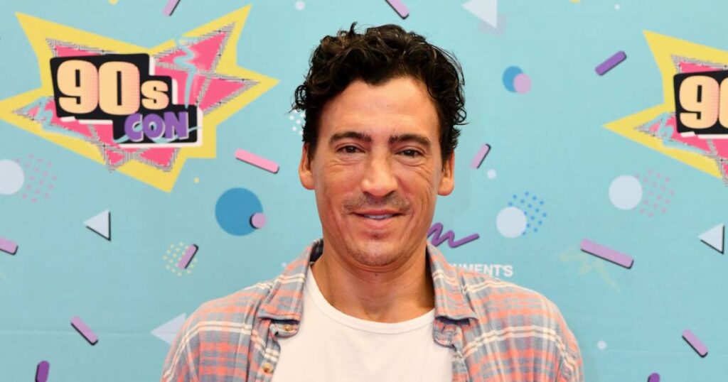 Inside 90s Star Andrew Keegan’s Life Out of the Spotlight: Surfing Passions, Fatherhood and More