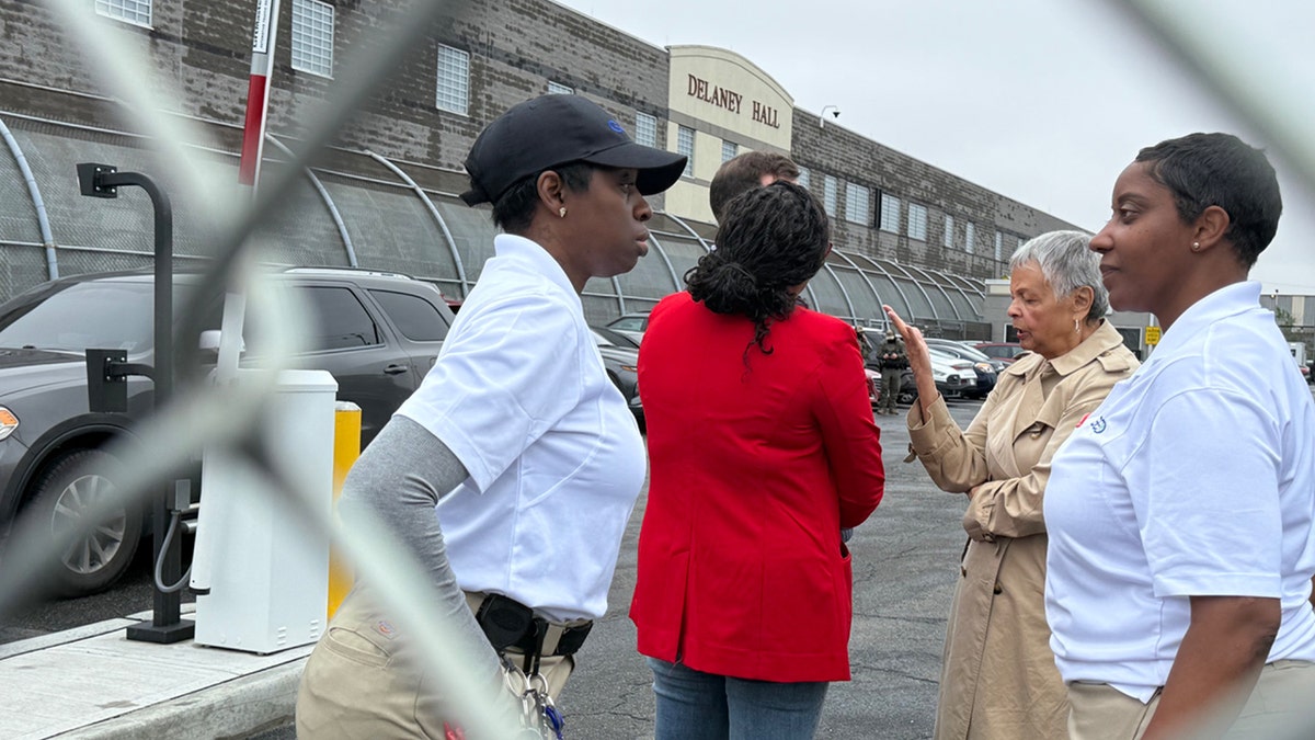 congress members at ICE facility in New Jersey