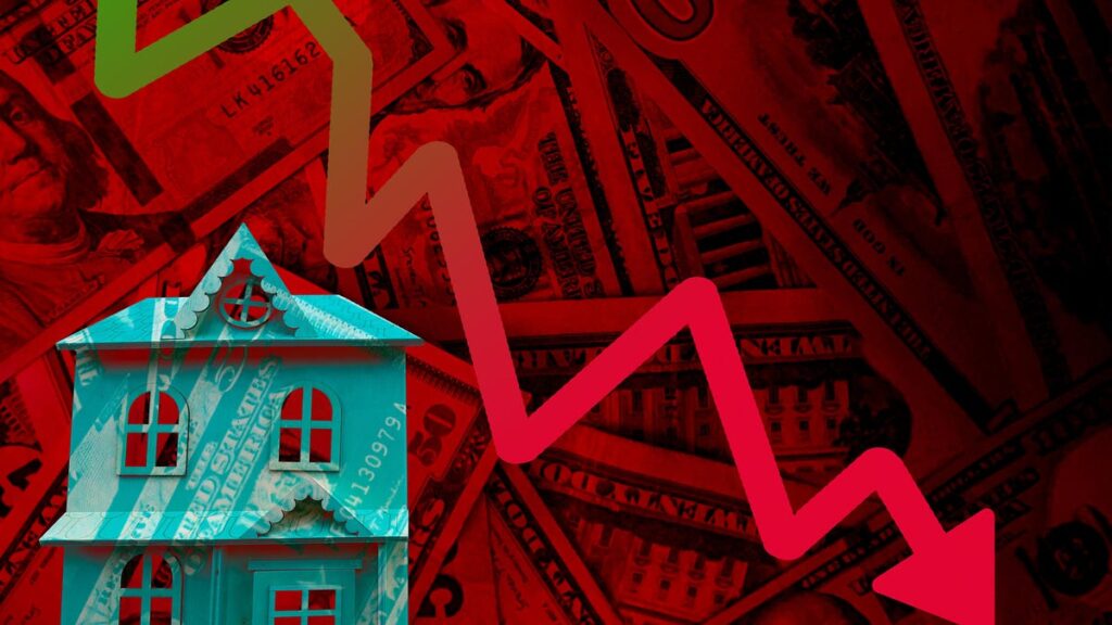 Will Mortgage Rates Drop in a Recession? This Realtor Has a Hot Take