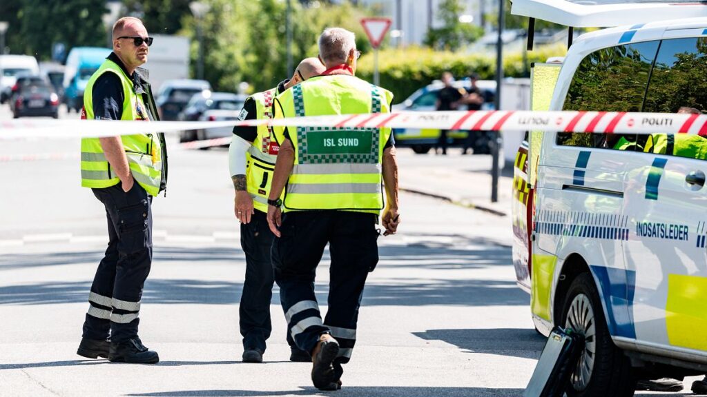 Police examine suspicious package at Israeli Embassy in Copenhagen