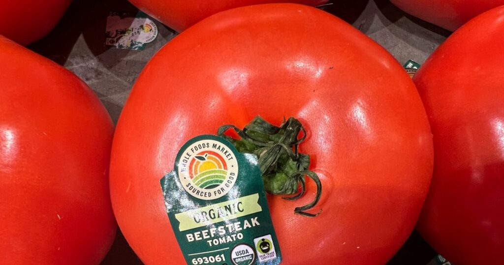 Trump slaps 17 percent tariff on tomatoes from Mexico