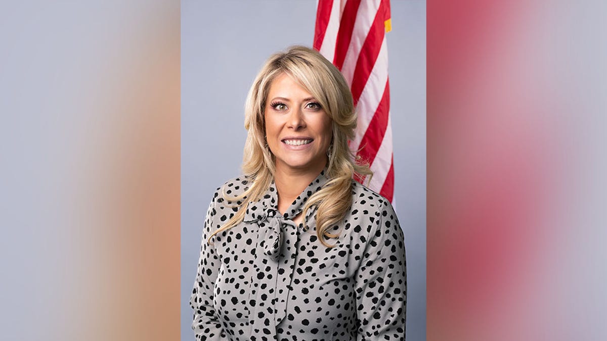 Headshot of Aurora City Councilwoman Danielle Jurinsky.