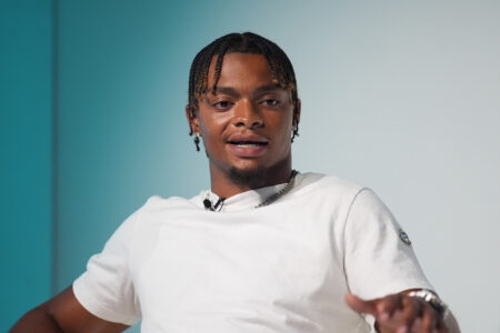 Jets’ Justin Fields Sends Clear Message About 2025 Season