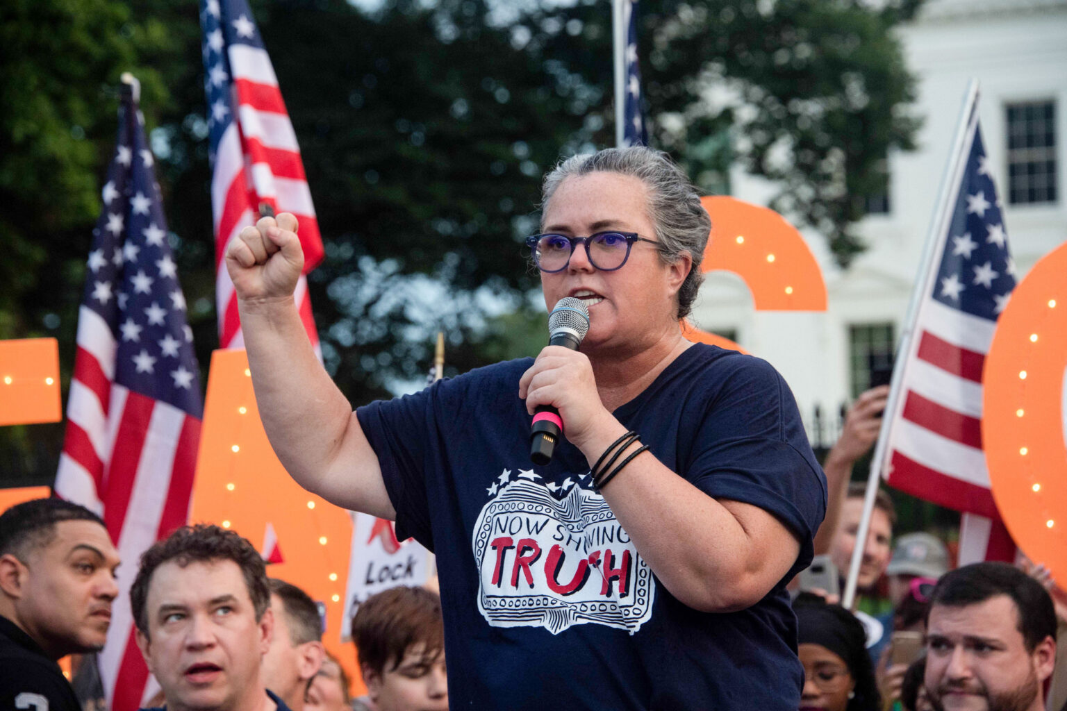 Rosie O’Donnell Blasts Trump Over Colbert Show Cancellation