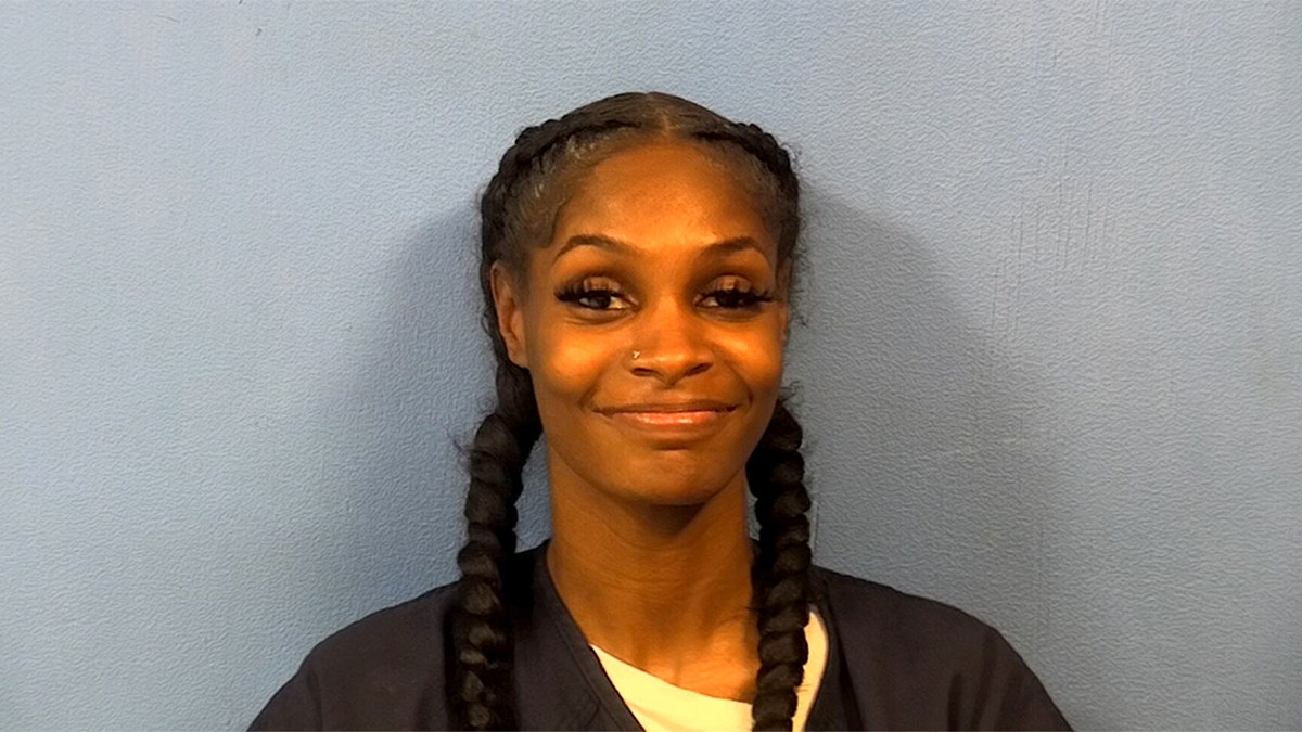 shawanda-outlaw-mugshot
