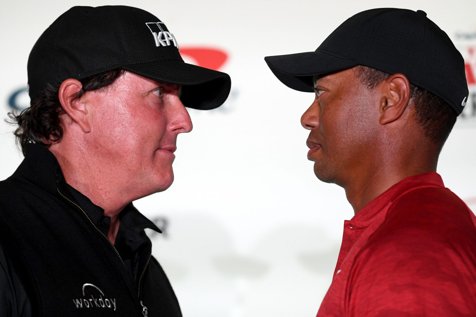 Phil Mickelson Claims He ‘Owned Tiger Woods,’ Named Putter Tiger Slayer
