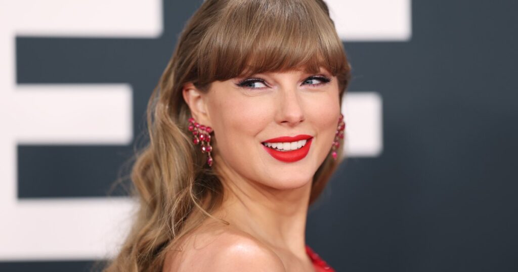Channel Taylor Swift’s WAGS Style With the Pleated Skirt She Was Spotted In — Over 30% Off