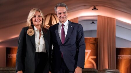 No, Greek PM's wife didn't buy a flat with public funds