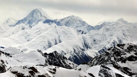Rescue effort halted for stuck climber on treacherous mountain after climber dies trying to help her: reports