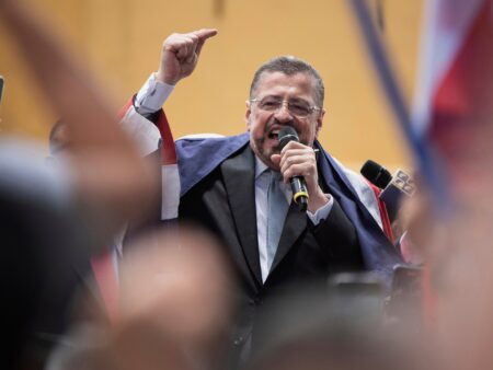 Chaves Robles becomes first Costa Rican president to face loss of immunity