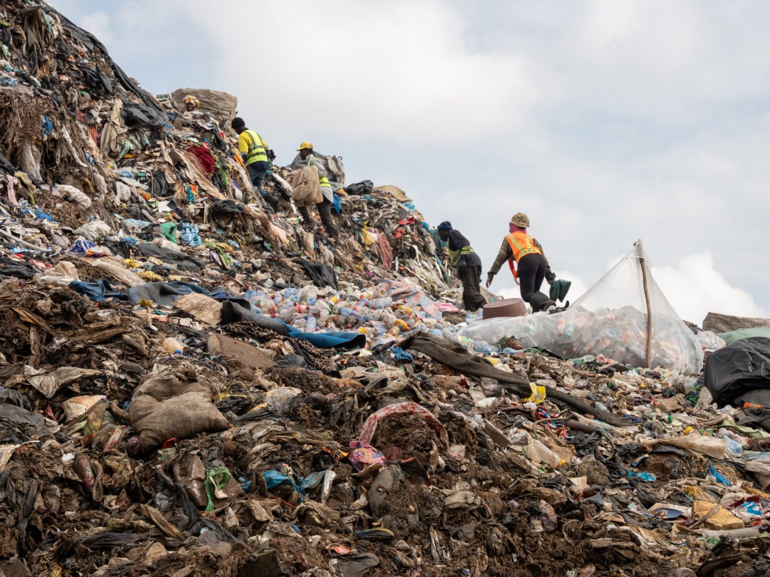 Plastic credits: A ‘false solution’ or the answer to global plastic waste?