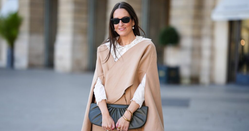 These 17 Rich Mom-Inspired Travel Outfits Scream ‘I Fly First Class’ — All Under $50