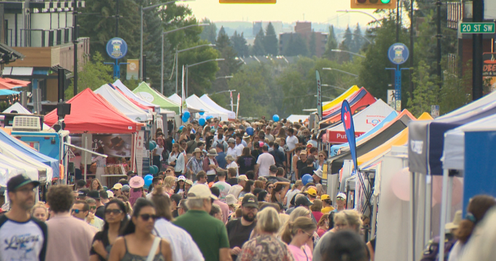Thousands of Calgarians turn out for ‘Marda Gras’