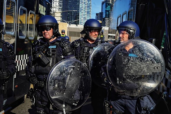 The vast majority of protesters remained at a distance from the police line.