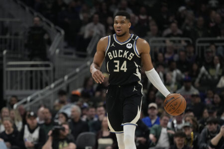 Knicks Emerge as Landing Spot for Giannis in 5-Team Trade