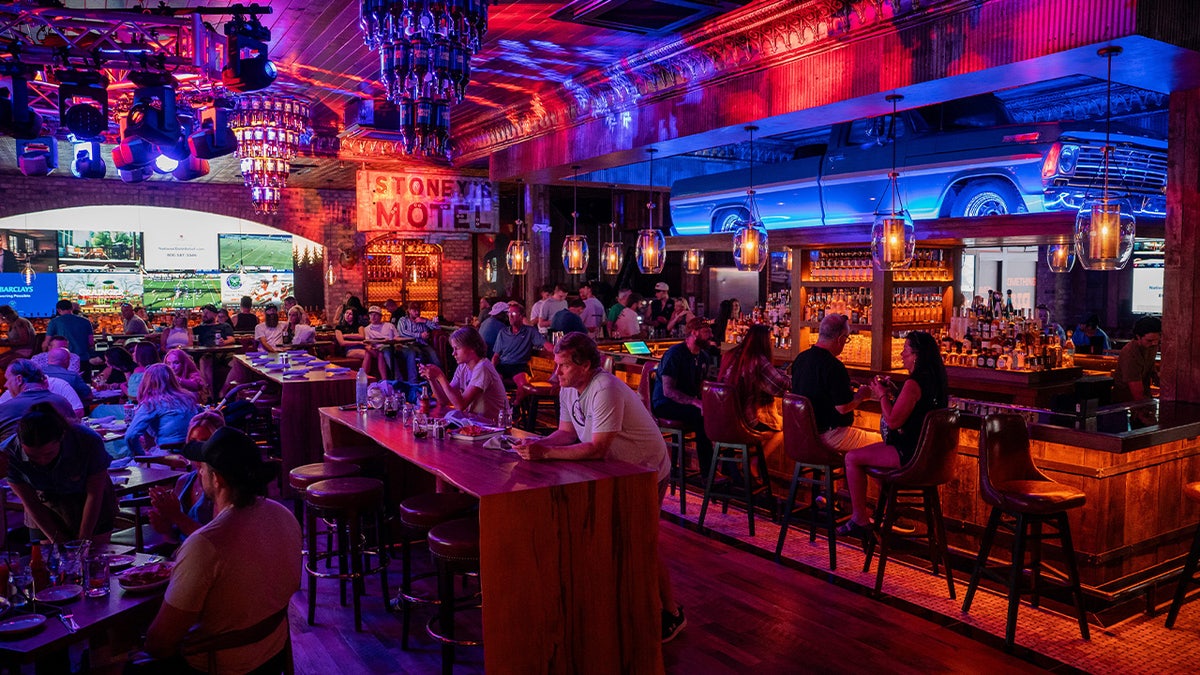 Guests listening to live music