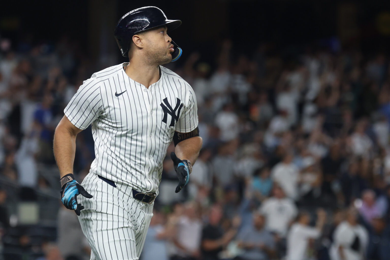 Yankees’ Cody Bellinger Has 2 Words for Giancarlo Stanton MVP Chatter