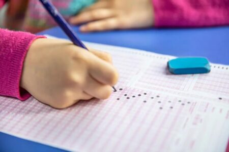 NYC students make gains in standardized tests — but 40% still failed reading and math