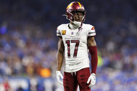 Coach Backs Terry McLaurin Amid Standoff With Commanders