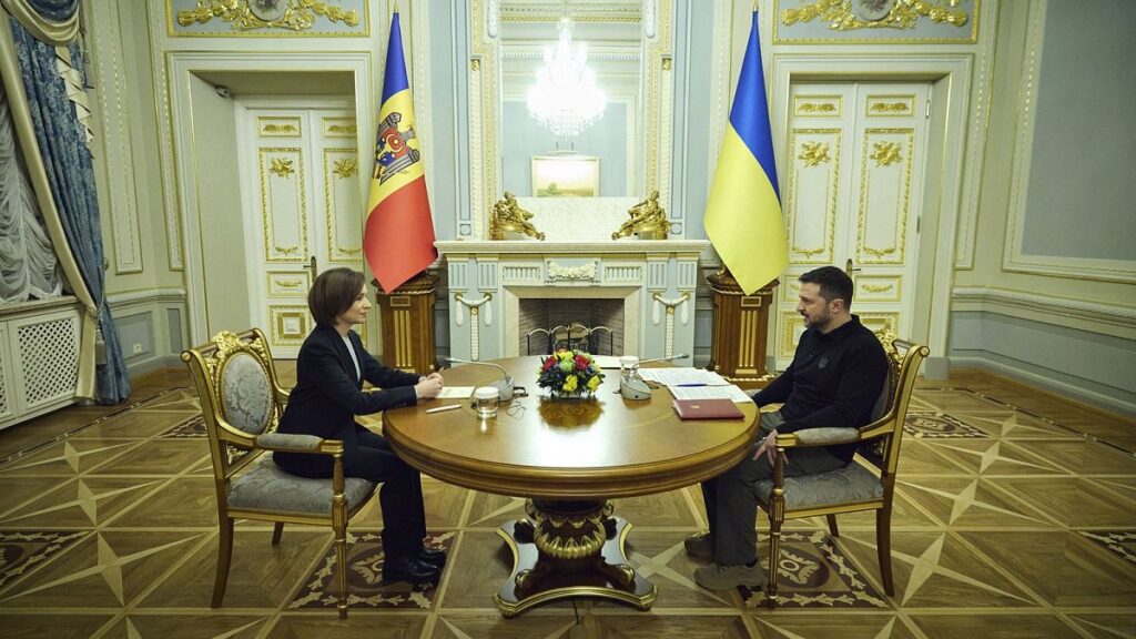 EU resists 'difficult' decoupling of Ukraine and Moldova's accession