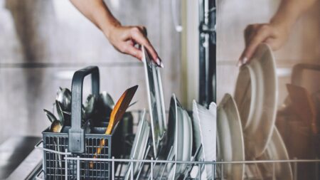 12 Kitchen Items That Your Dishwasher Will Destroy