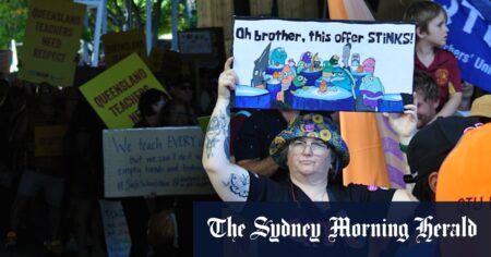 Teachers vote to reject ‘final’ pay offer